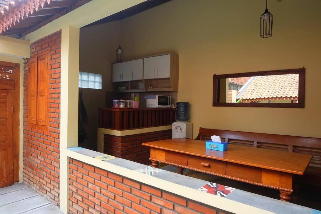 Villa Sabi House Lesmana 2 By Simply Homy Yogyakarta Exterior foto