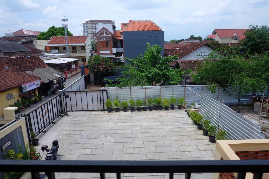 Villa Sabi House Lesmana 2 By Simply Homy Yogyakarta Exterior foto